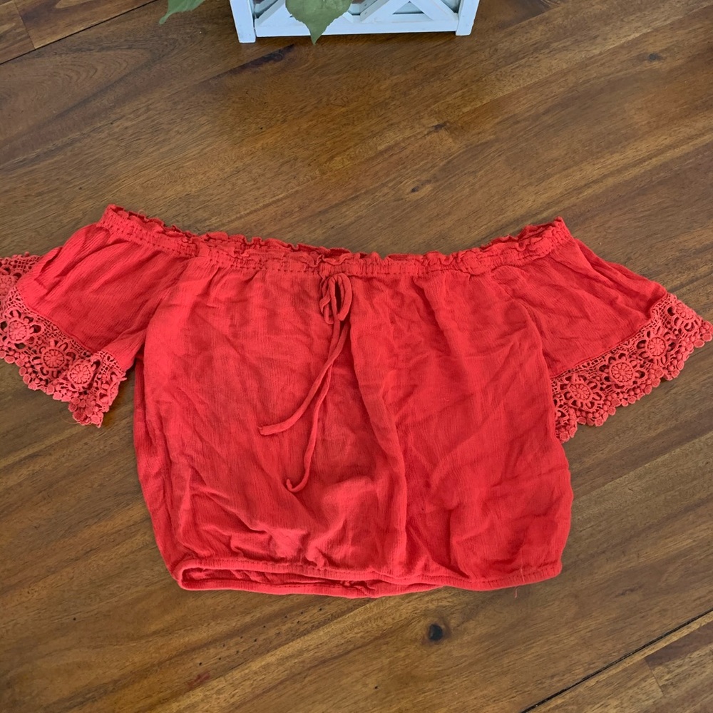 Off shoulder crop top